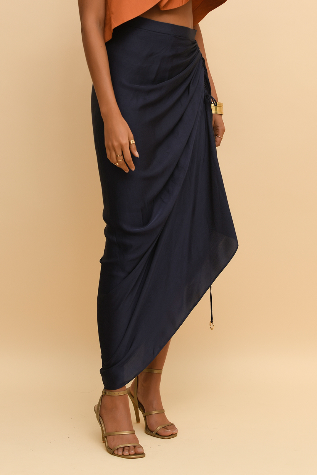 CLINCHED STRING SKIRT